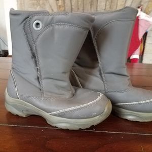 Lands End boys insulated winter snow boots size 2